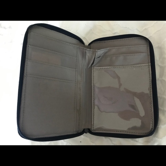 Wallet - Picture 3 of 6